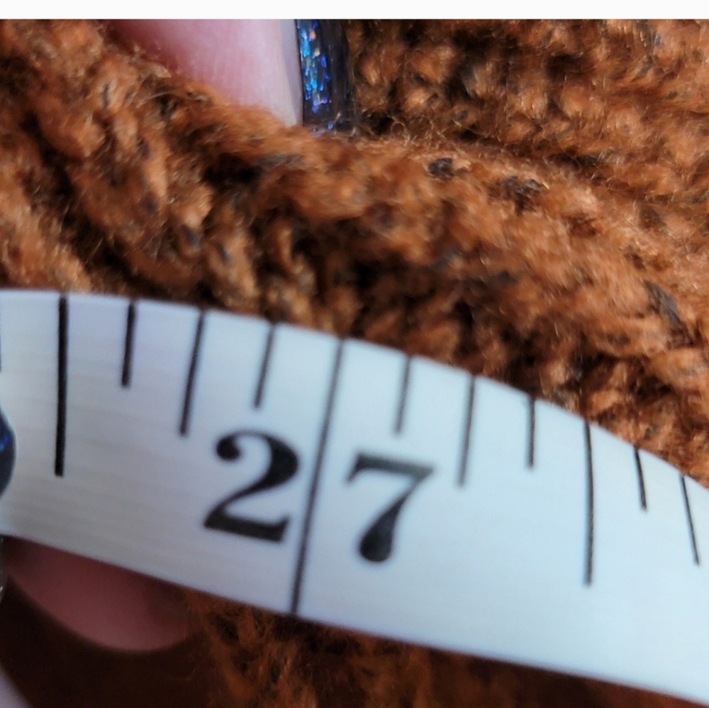 Natural Reflections Women's Rust V-Neck Sweater. Oversized NWOT - Picture 9 of 10